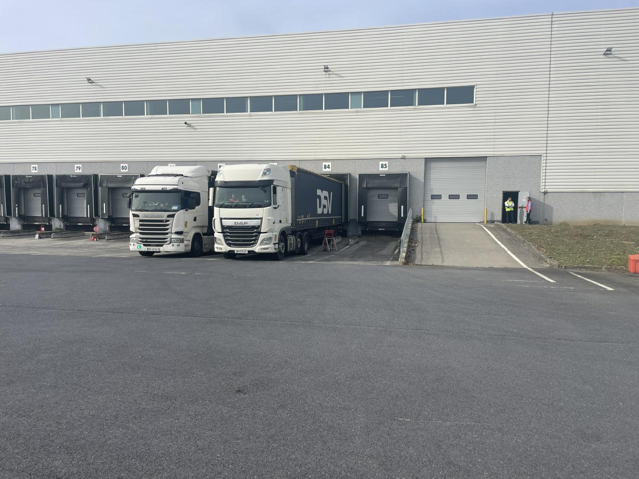 Entrepôt classe a Raillencourt-Sainte-Olle 6068m² Location entrepôt classe a Raillencourt-Sainte-Olle Nord OLLOG2420967 2